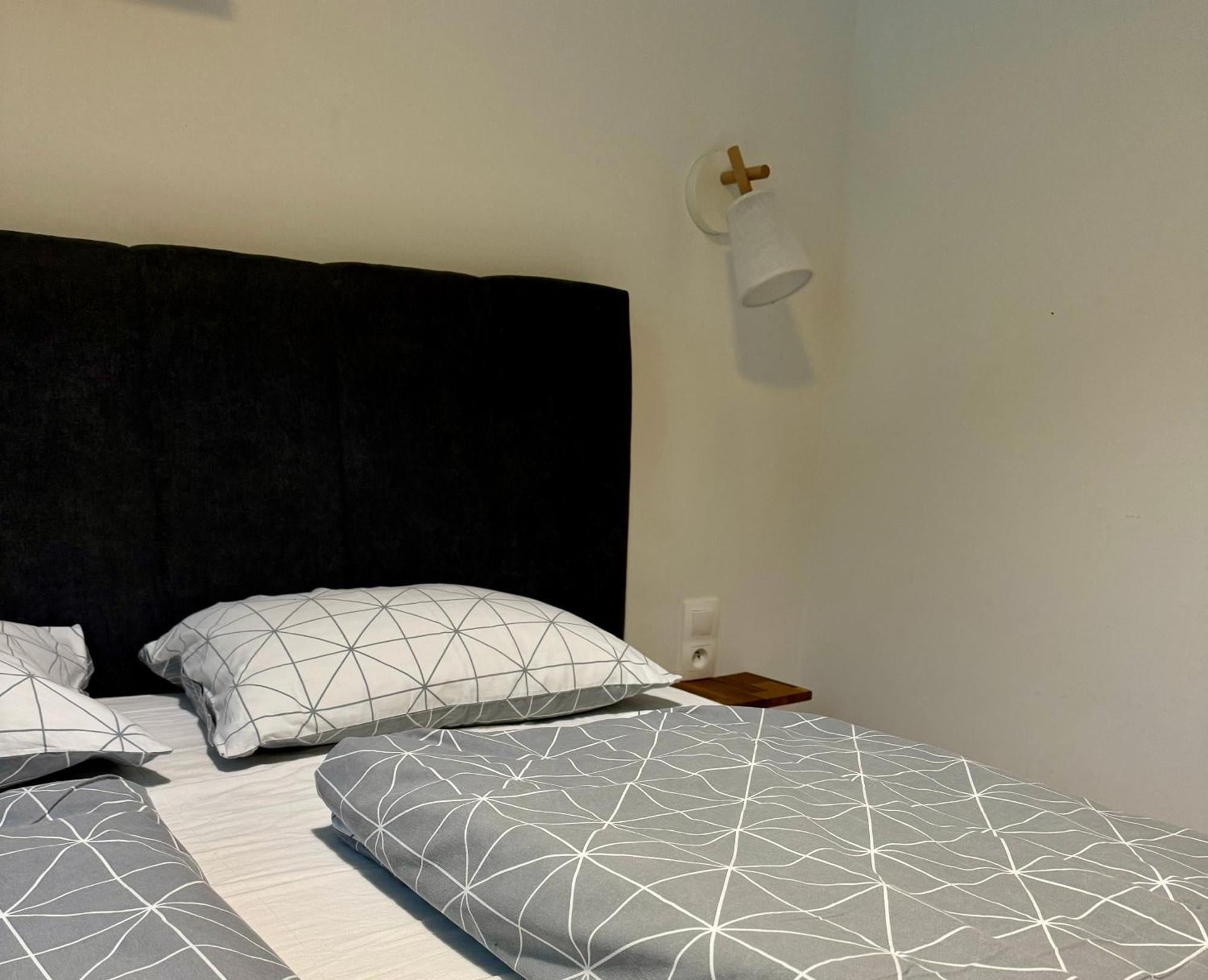 Lovely 1-Bedroom Vacation Home With Free Parking Демяновская долина Экстерьер фото